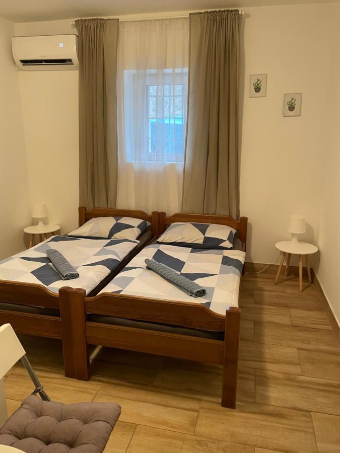 Hotel Nine Sveti Juraj Extérieur photo