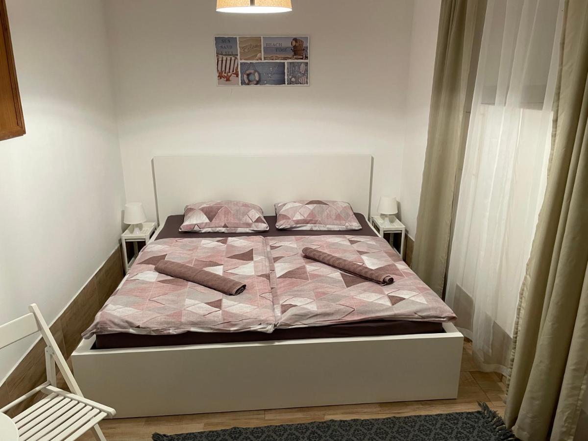 Hotel Nine Sveti Juraj Extérieur photo